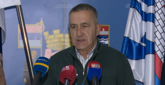 U Banjaluci većina biračkih mjesta otvorena na vrijeme