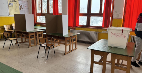Istočno Sarajevo: Glasanje na vrijeme, problemi sa strujom