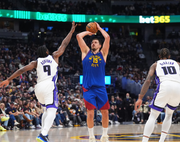 Košarkaši Denvera poraženi od ekipe Sakramenta