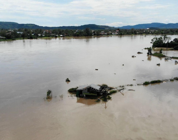 Poplave i klizišta u Vijetnamu, poginulo oko 90 ljudi