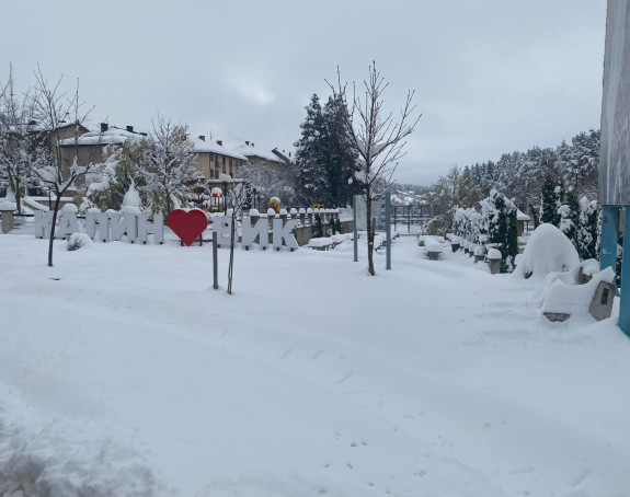 U Kalinoviku snijeg do pola metra, zametena neka biračka mjesta