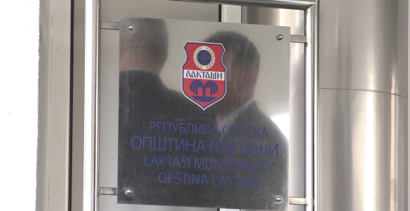 "Glasovi ljudi koji žive u inostranstvu i nisu glasali dopisani su Karanu"