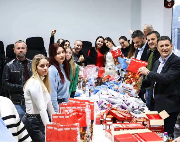 Otkazi u GrO SNSD Banjaluka: 15 ljudi ostalo bez posla