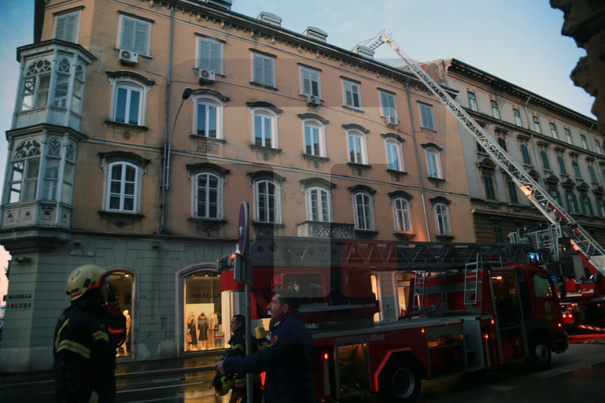 Rijeka: Požar u centru, u potkrovlju zgrade nađeno tijelo