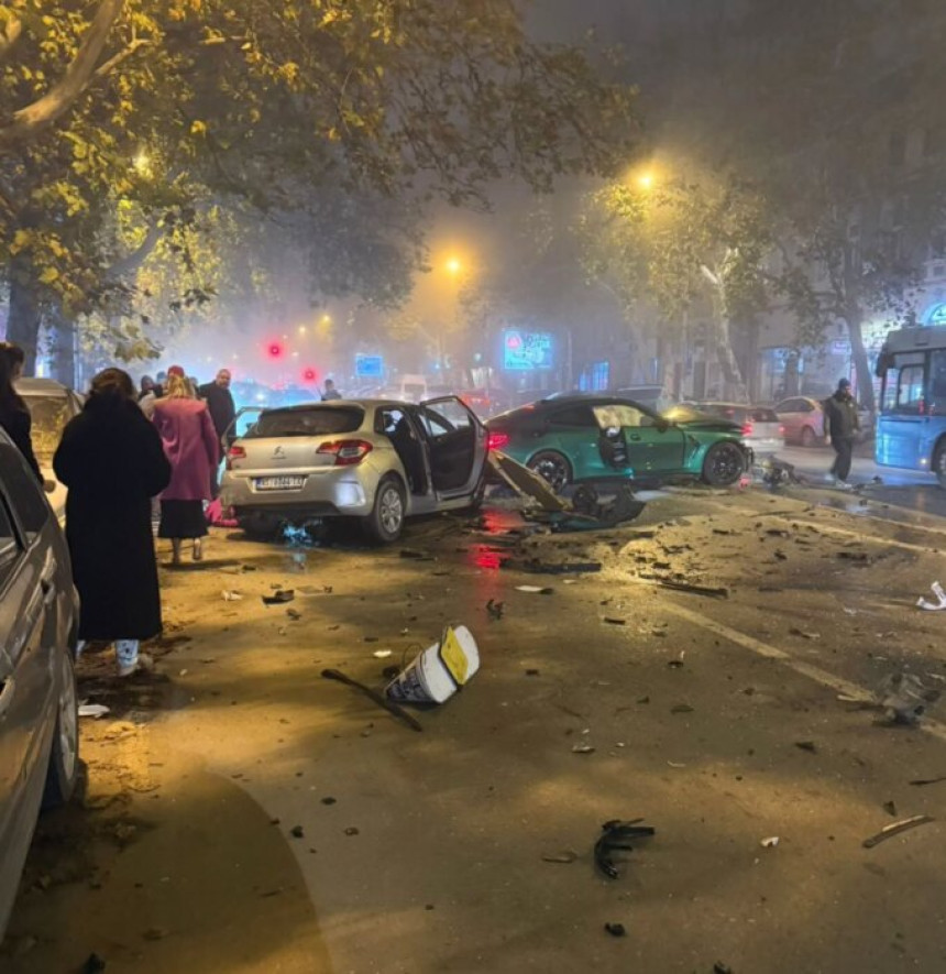 Teška nesreća u centru Novog Sada, više povrijeđenih