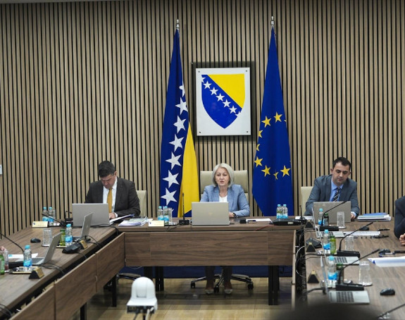 Propala sjednica, ništa od pregovarača i EU zakona