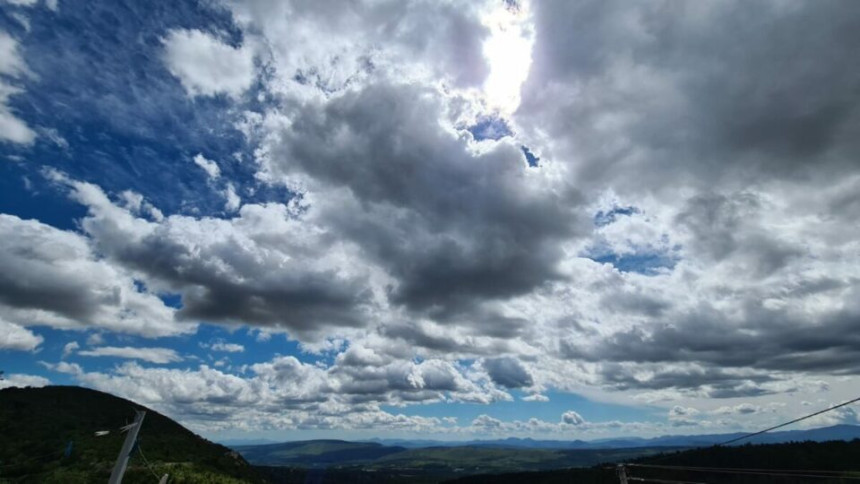 Danas oblačno vrijeme sa kišom, na planinama snijeg