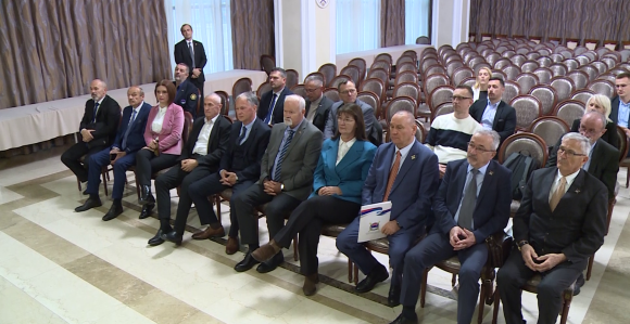 Минић вјерује у договор са борцима о новом закону