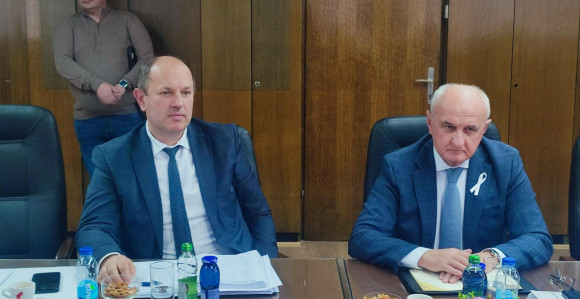 Zašto Đokić bježi od odgovora kao kiša oko Kragujevca