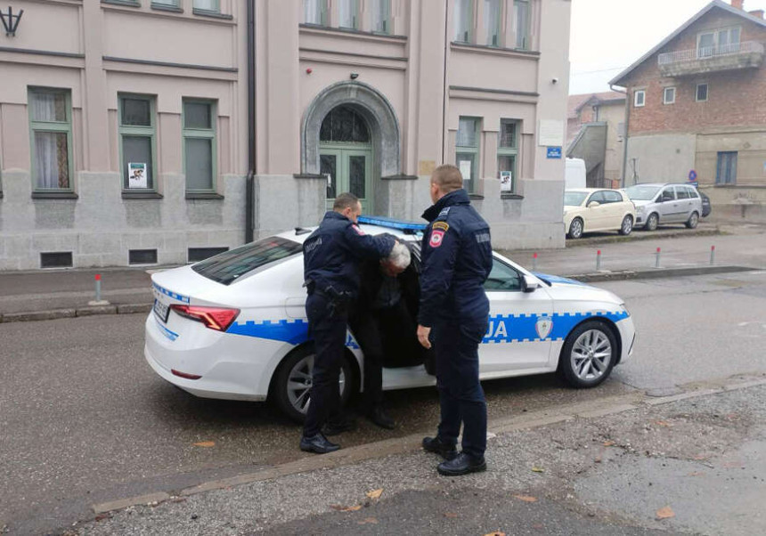 Uhapšeni muškarac zbog pedofilije je profesor u Laktašima