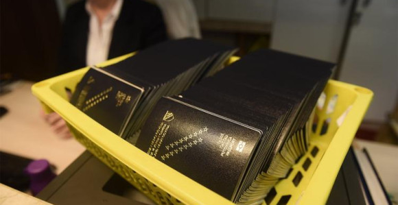 Upitno izdavanje pasoša i tablica, IDDEEA nema novca