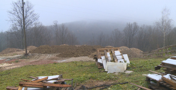 Divlje deponije u Tilavi opasne po zdravlje stanovnika