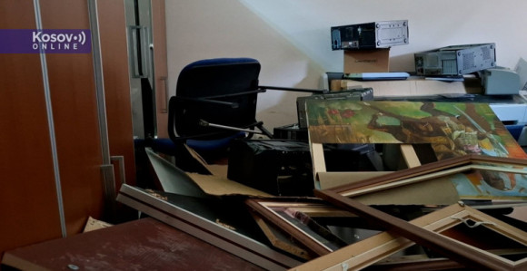Prostorije u opštini Zvečan devastirane, umjetnine uništene