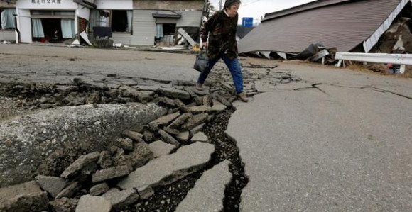 30 povrijeđenih, upozorenje na jači potres u Japanu