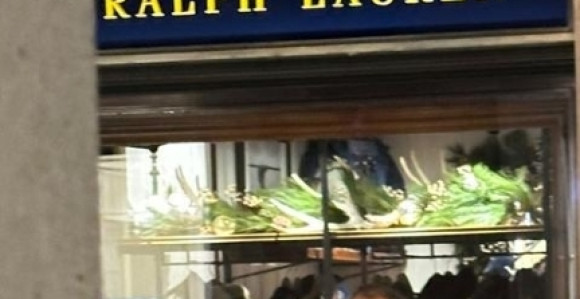 Dodik boravio u Rimu, snimljen s kesama u ruci