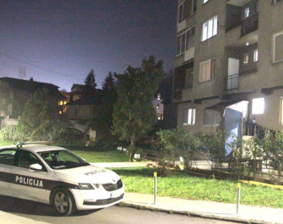 Fizički obračun u Tuzli, jedna osoba izbodena u stanu