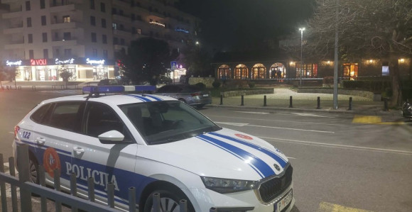 Ranjen muškarac u pucnjavi, policija traga za počiniocem