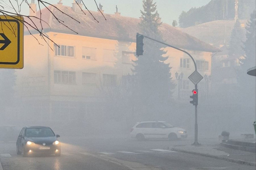 Депонија угља са РиТЕ Гацко гуши грађане (ВИДЕО)