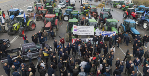 Grčki poljoprivrednici odbili razgovor sa Micotakisom