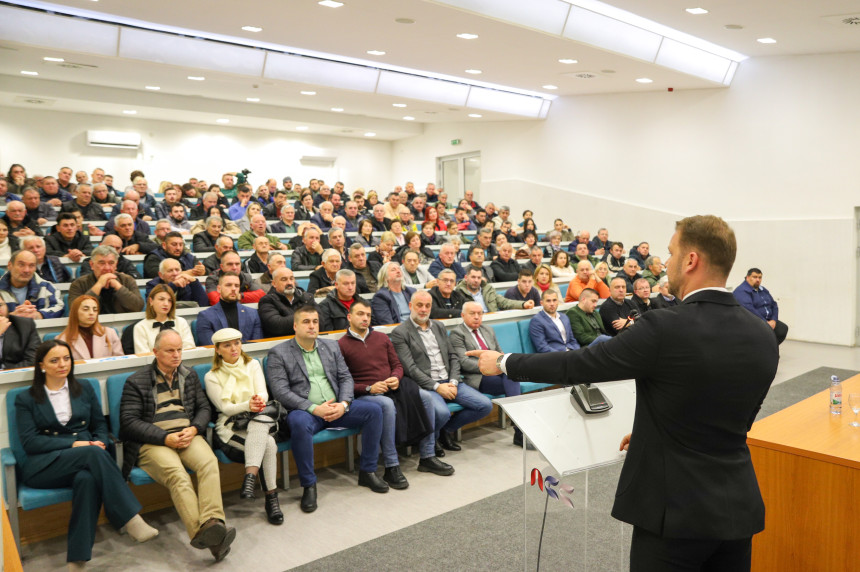 Stanivuković osnovao još jedan odbor u Novom Gradu