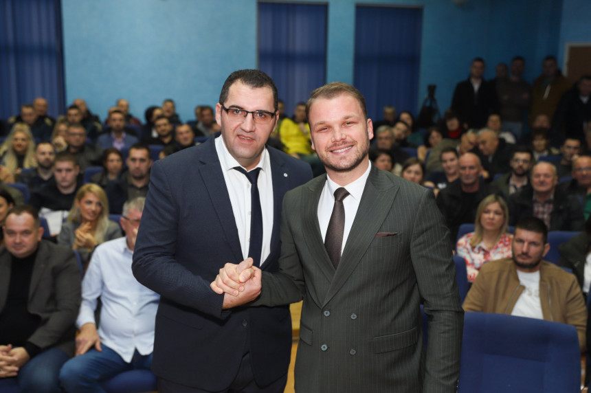 Станивуковић: Угљевик заслужује одговорну власт