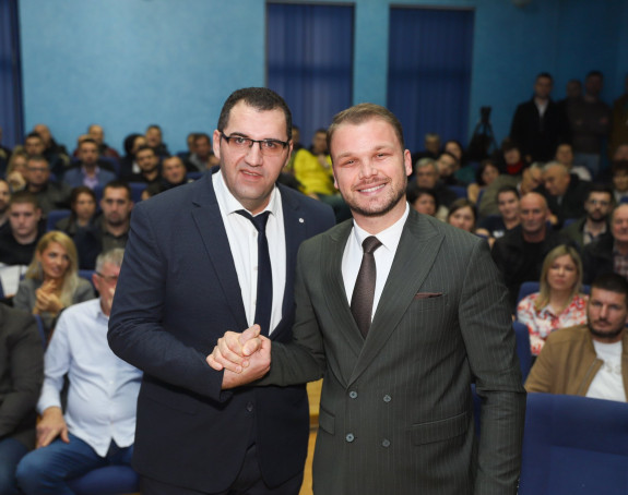 Станивуковић: Угљевик заслужује одговорну власт