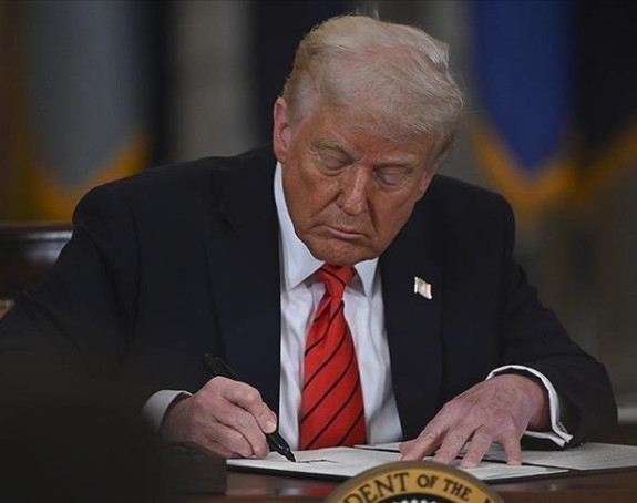 Трамп ограничава улазак страних држављана у САД