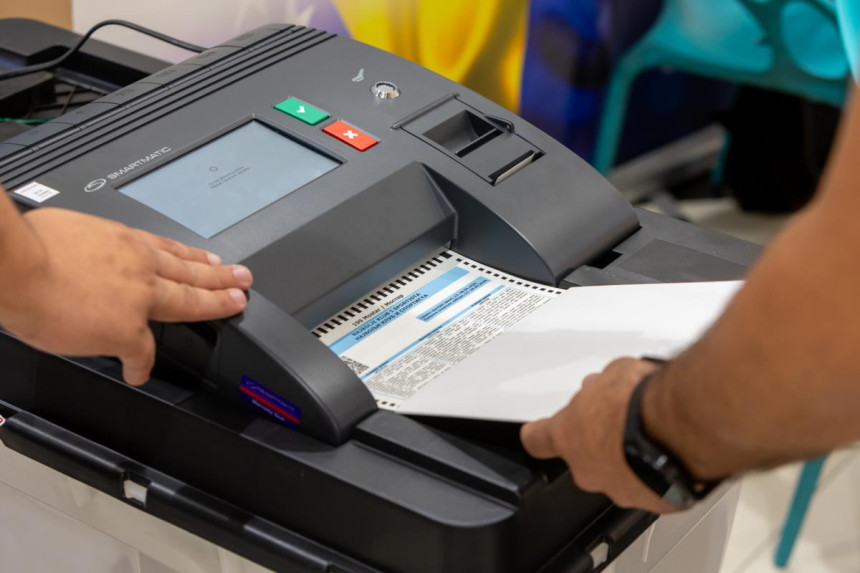 CIK sumnja da se opstruiše nabavka skenera za izbore