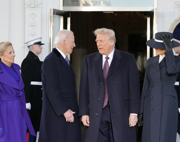 Tramp kritikovao Bajdena: Ostavio je haos iza sebe