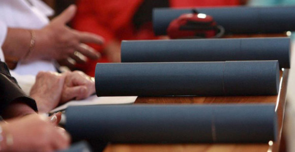 Šta bi se desilo kad bi lažni diplomci podnijeli ostavku?