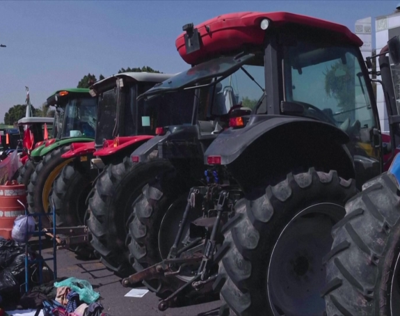 Poljoprivrednici ne odustaju od protesta ni tokom praznika