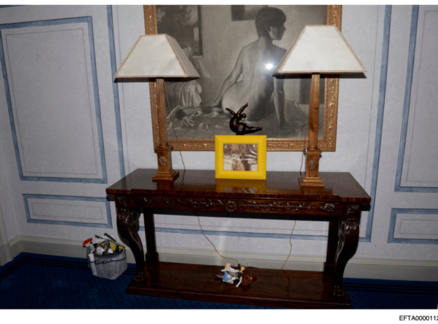 Ponovo objavljena fotografija na kojoj se vidi Tramp