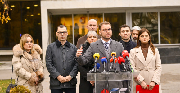 PSS: Zaštiti djecu - ograničiti društvene mreže za mlade