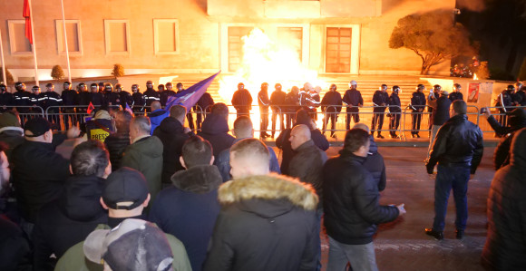 Tirana: Protesti protiv albanske vlade zbog korupcije