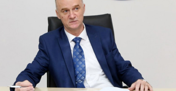 Gajanin nezakonito želi i treći mandat rektora?!