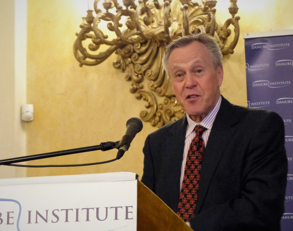 Bivši britanski ambasadori lobiraju za Dodika u Londonu