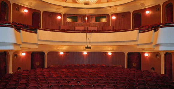 Из "затвора" у Управни одбор националног театра