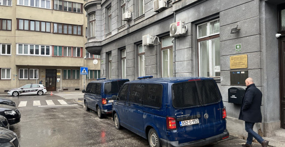 Uhapšen dekan fakulteta i glavna inspektorka