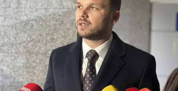 Narod je navikao na afere, ali droga na UKC prelazi sve