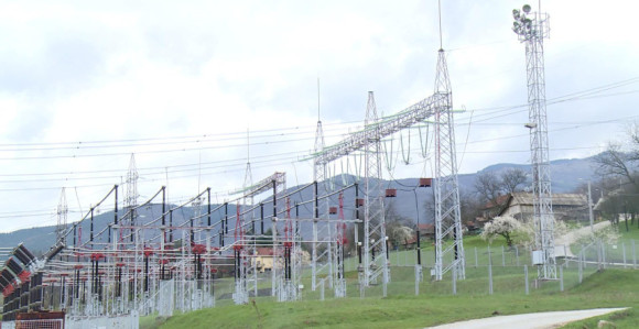 Расту рачуни за струју, али и губици Електропривреде РС