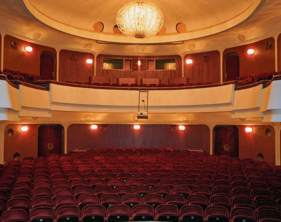 Iz "zatvora" u Upravni odbor nacionalnog teatra