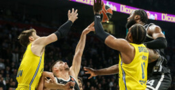 Partizan žestoko poražen od Makabija u Beogradu