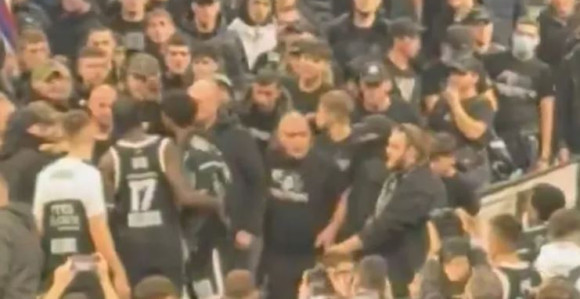 Haos nakon meča Partizana: Džons u sukobu sa navijačima