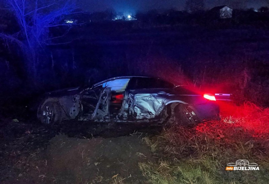 Stravična nesreća kod Bijeljine, pijani vozač sletio s puta