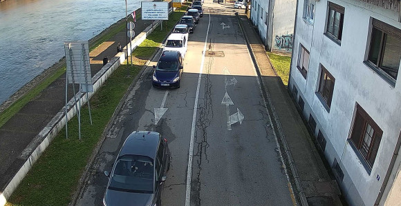 Gužve na više graničnih prelaza BiH i Hrvatske