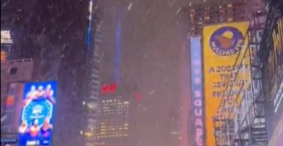 Otkazano više od 1.000 letova zbog snijega u Americi