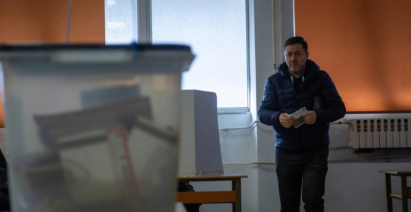 CIK na osnovu 95,19% obrađenih biračkih mesta: Samoopredeljenju 49,83 % glasova