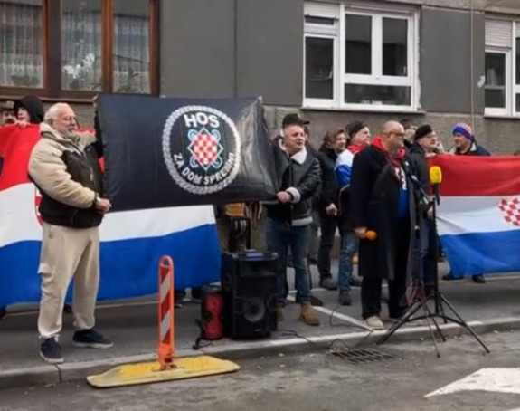 Policija ispred Tomaševićevog stana u Zagrebu