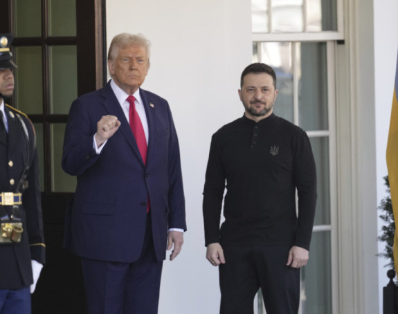 Два кључна питања на столу Зеленског и Трампа, састанак помјерен