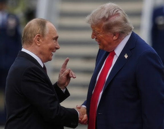 Трамп разговарао са Путином уочи сусрета са Зеленским